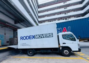 15 Ft Covered Lorry with Tail Gate Rodex Movers